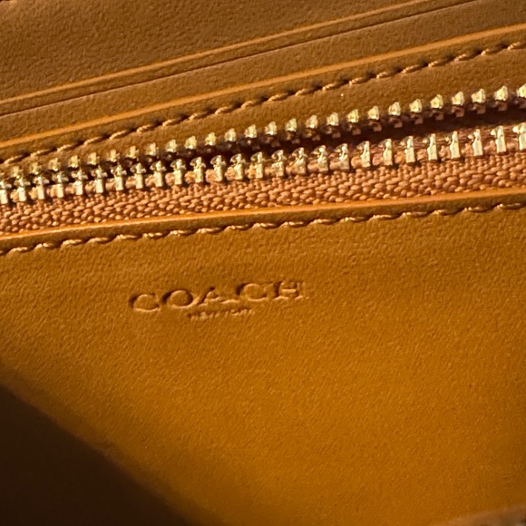 Coach C3441 Long Zip Around Crossgrain Accordion Leather Wallet Chalk - Picture 7 of 12